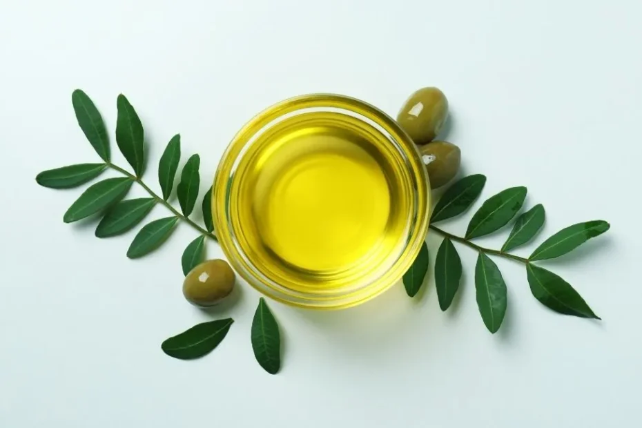 Unlocking the Power of the Olive: Hydroxytyrosol Skincare